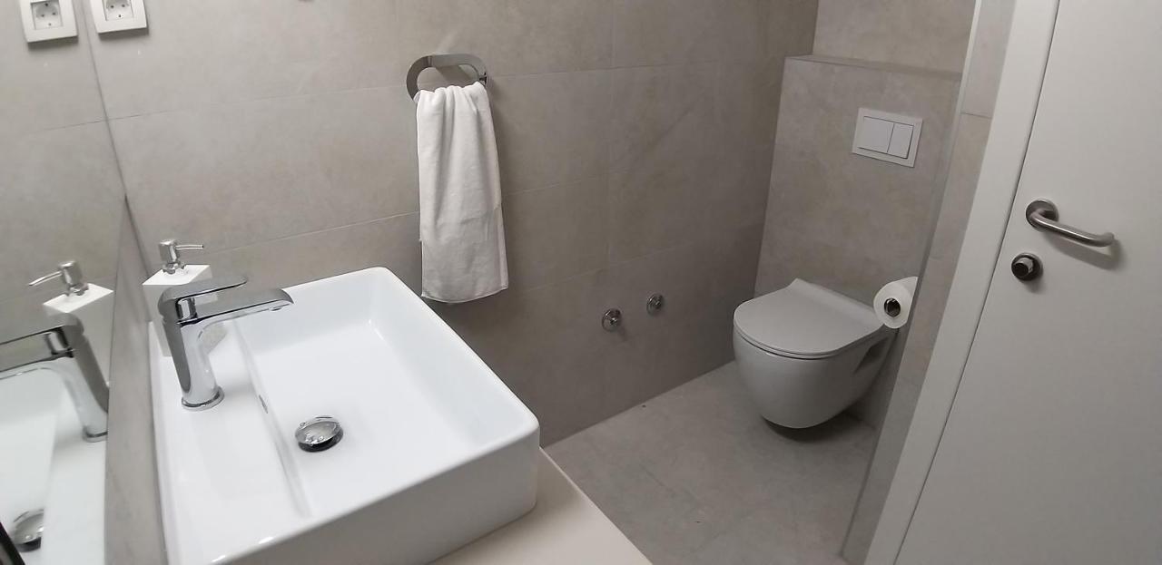 Villa Cala, Hotel Rooms&Apartments Новаля Екстериор снимка