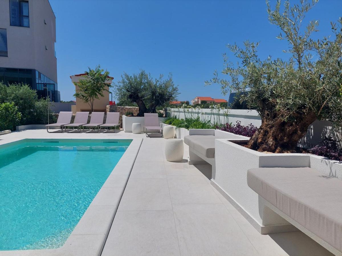 Villa Cala, Hotel Rooms&Apartments Новаля Екстериор снимка