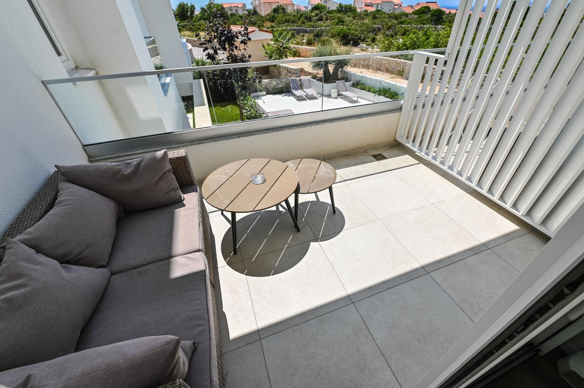 Villa Cala, Hotel Rooms&Apartments Новаля Екстериор снимка